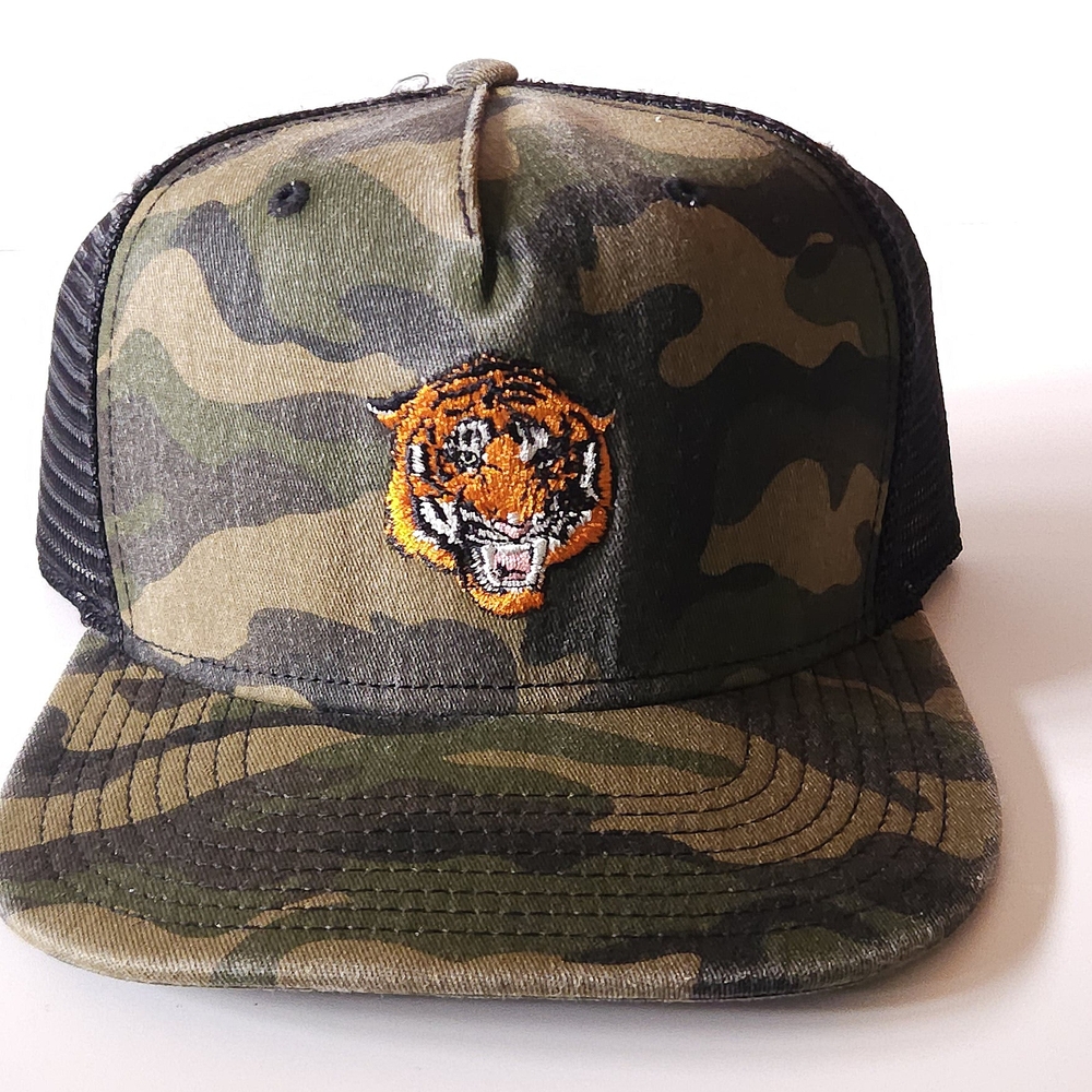 Forever 21 Camouflage Tiger Patch Hat - Picture 1 of 3